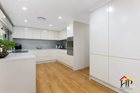 Property photo of 18 Whitworth Place Raby NSW 2566