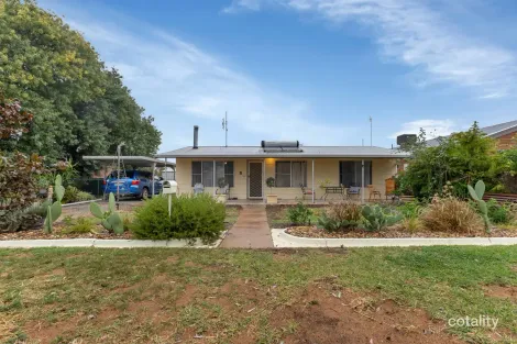 Property photo of 21 Page Street Parkes NSW 2870