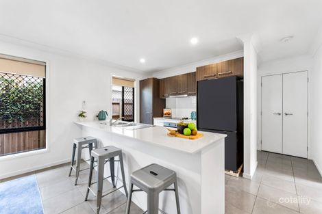 Property photo of 11 Hibiscus Close Ellen Grove QLD 4078