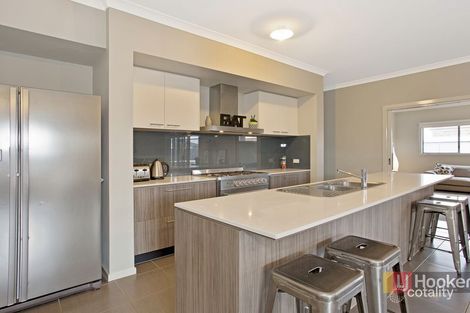 Property photo of 35 Cassowary Avenue Pakenham VIC 3810