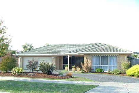 Property photo of 24 Sneddon Drive Narre Warren South VIC 3805