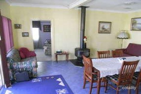 Property photo of 4 Patrick Street East Tamworth NSW 2340