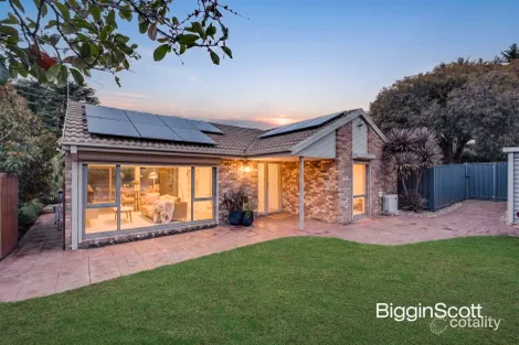 68 Mantung Cres, Rowville, VIC 3178