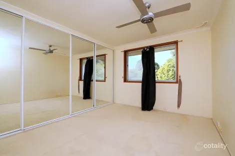 Property photo of 58 Wenke Crescent Yagoona NSW 2199
