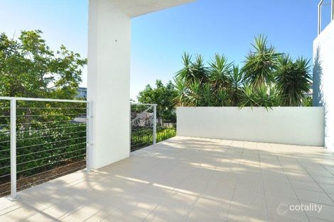 811/66 Sickle Ave, Hope Island, QLD 4212