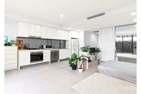 Property photo of 18 Pemberton Street Botany NSW 2019