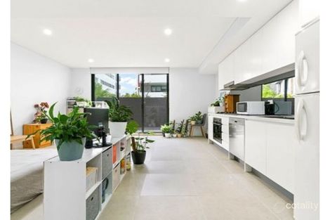 Property photo of 18 Pemberton Street Botany NSW 2019