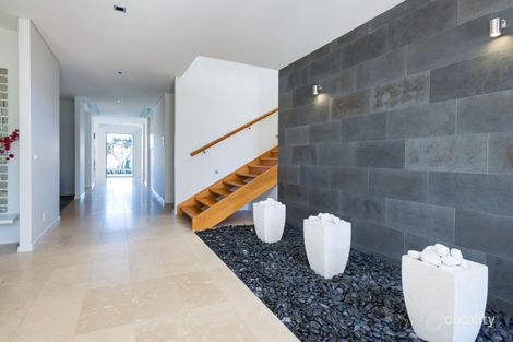 Property photo of 4 Westminster Court Paradise Point QLD 4216