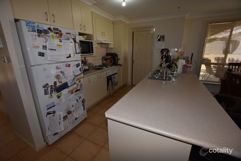 Property photo of 13 Greerlyn Way Orange NSW 2800