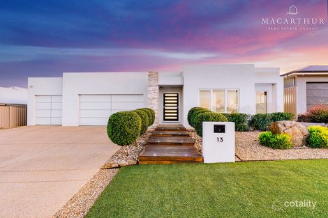Property photo of 13 Hollows Crescent Lloyd NSW 2650