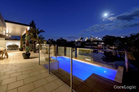 Property photo of 92 Clear Island Road Broadbeach Waters QLD 4218