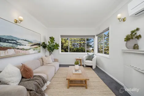 Property photo of 390 Raglan Parade Warrnambool VIC 3280