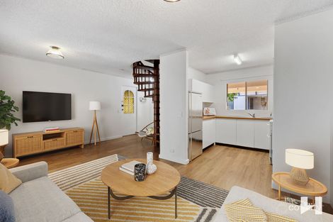 Property photo of 2/8 Lawrence Street Como WA 6152
