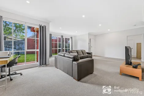 Property photo of 10A Japonica Grove Frankston South VIC 3199