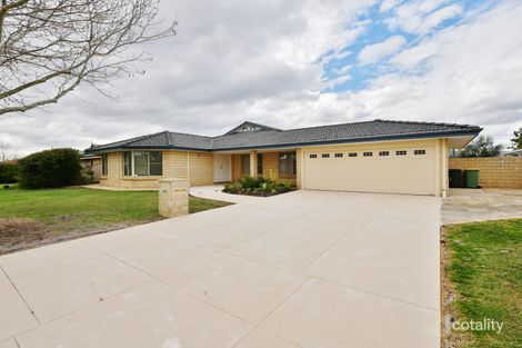 104 Southacre Dr, Canning Vale, WA 6155
