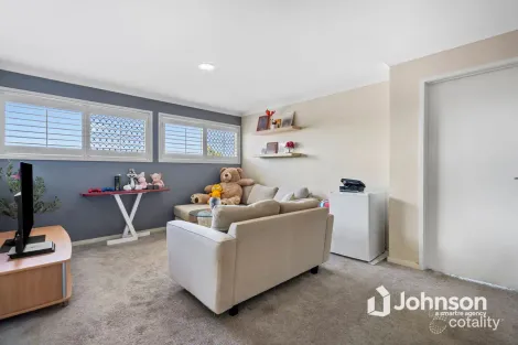 Property photo of 19 Driftwood Place Springfield Lakes QLD 4300