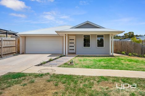 213 Halletts Way, Darley, VIC 3340