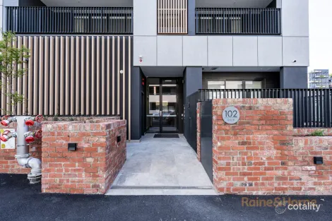 301/102 JOHN ST, BRUNSWICK EAST, VIC 3057
