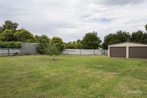 Property photo of 27 Plumpton Road Kooringal NSW 2650