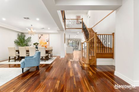 Property photo of 11 Hayfield Road Mount Waverley VIC 3149