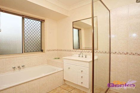 Property photo of 23 Alderbury Place Carindale QLD 4152