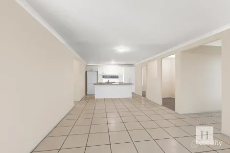 Property photo of 17 Voyager Street Wadalba NSW 2259