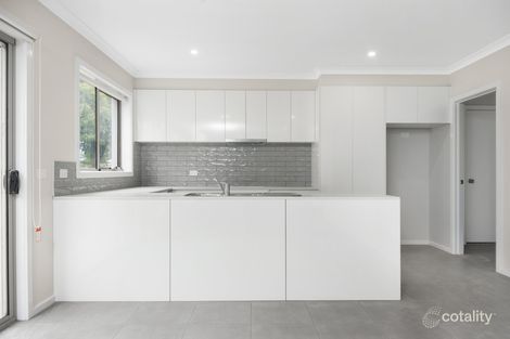 Property photo of 2/400 Skipton Street Redan VIC 3350