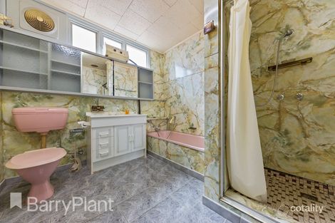 Property photo of 62 McArthur Avenue St Albans VIC 3021