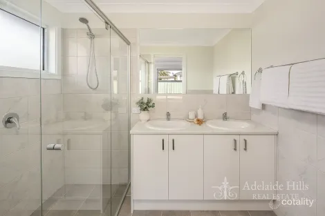Property photo of 1 Slade Street Murray Bridge SA 5253