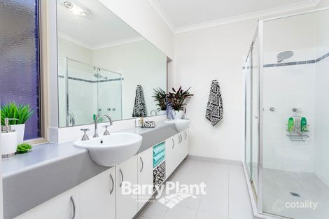 Property photo of 49 Banjo Paterson Drive Pakenham VIC 3810