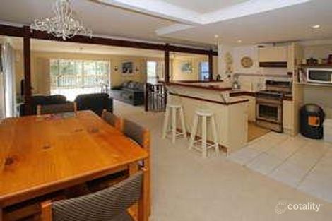 Property photo of 18 Kitchener Parade Cockatoo VIC 3781