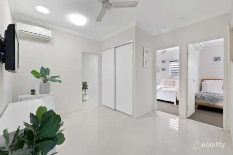 Property photo of 17 Benarid Drive Ooralea QLD 4740