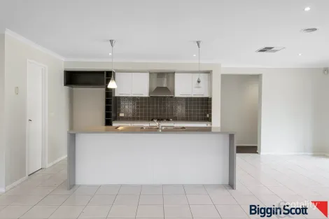 Property photo of 80 Knightsbridge Drive Tarneit VIC 3029