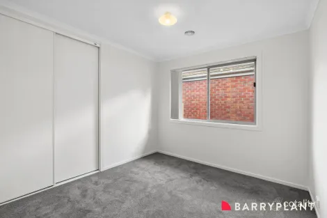 Property photo of 24 Giselle Grove Tarneit VIC 3029