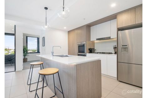 1033/123 Cavendish Rd, Coorparoo, QLD 4151