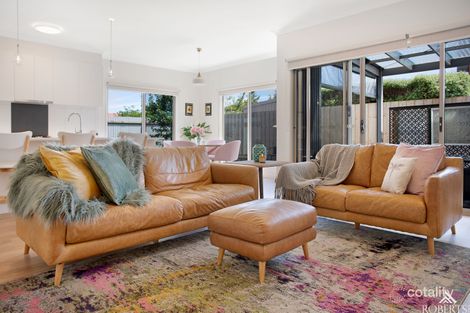 Property photo of 9 Napier Place Warrnambool VIC 3280