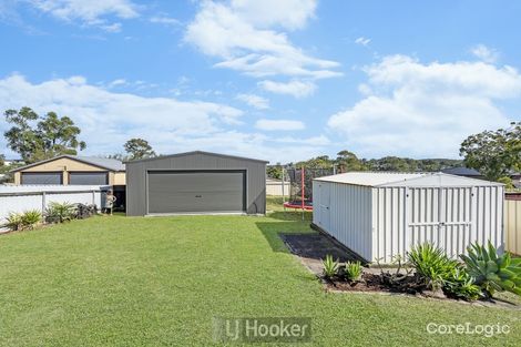 Property photo of 18 Carlisle Row Fishing Point NSW 2283