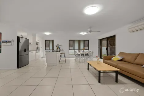 Property photo of 33 Chanel Court Wulkuraka QLD 4305