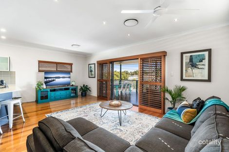 Property photo of 27 Davidson Street Wynnum QLD 4178