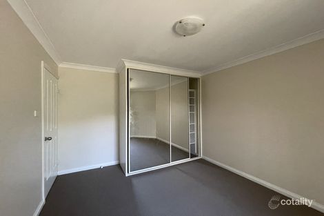 Property photo of 8/27 Ballandella Road Toongabbie NSW 2146