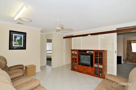 Property photo of 5 Waxberry Close Halls Head WA 6210