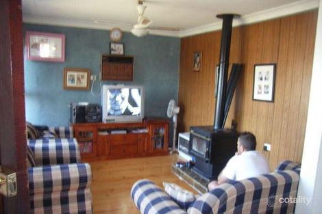 Property photo of 19 Parkes Crescent Blackett NSW 2770