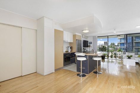 Property photo of 41/15 Goodwin Street Kangaroo Point QLD 4169