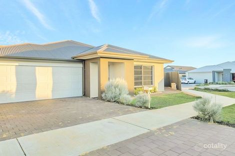 Property photo of 6 Farnese Way Banksia Grove WA 6031