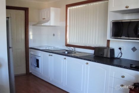 Property photo of 4 Pickets Place Currans Hill NSW 2567