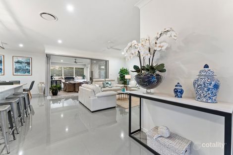 Property photo of 2A Suffolk Street Wishart QLD 4122