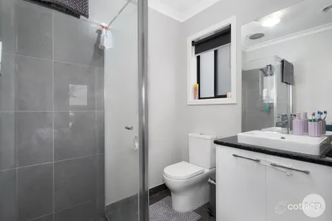 Property photo of 9 Jasmine Crescent Ballan VIC 3342