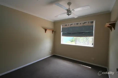 Property photo of 1 Grant Place Emerald QLD 4720