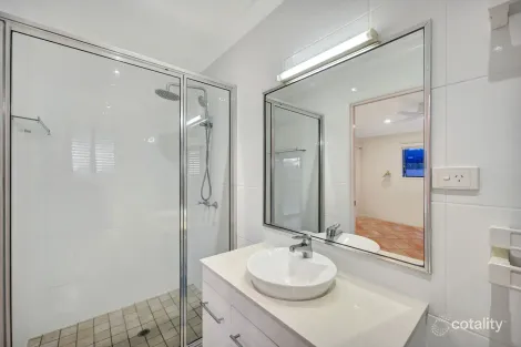 Property photo of 10 Mahogany Court Bushland Beach QLD 4818