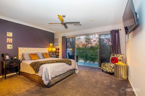 Property photo of 20 Waterside Esplanade Helensvale QLD 4212